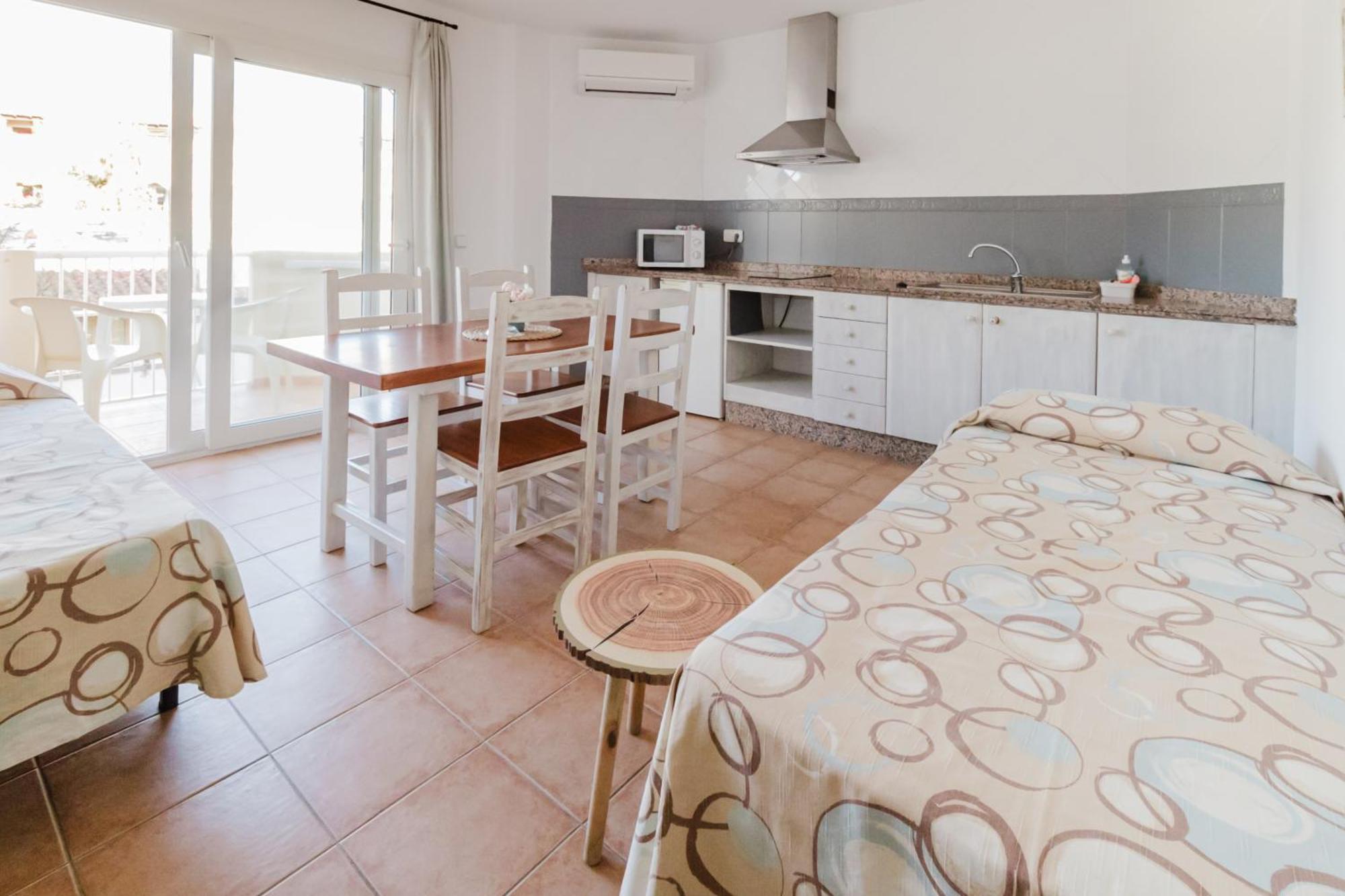 Apartamentos Timon - Emar Hotels Es Pujols Exterior photo